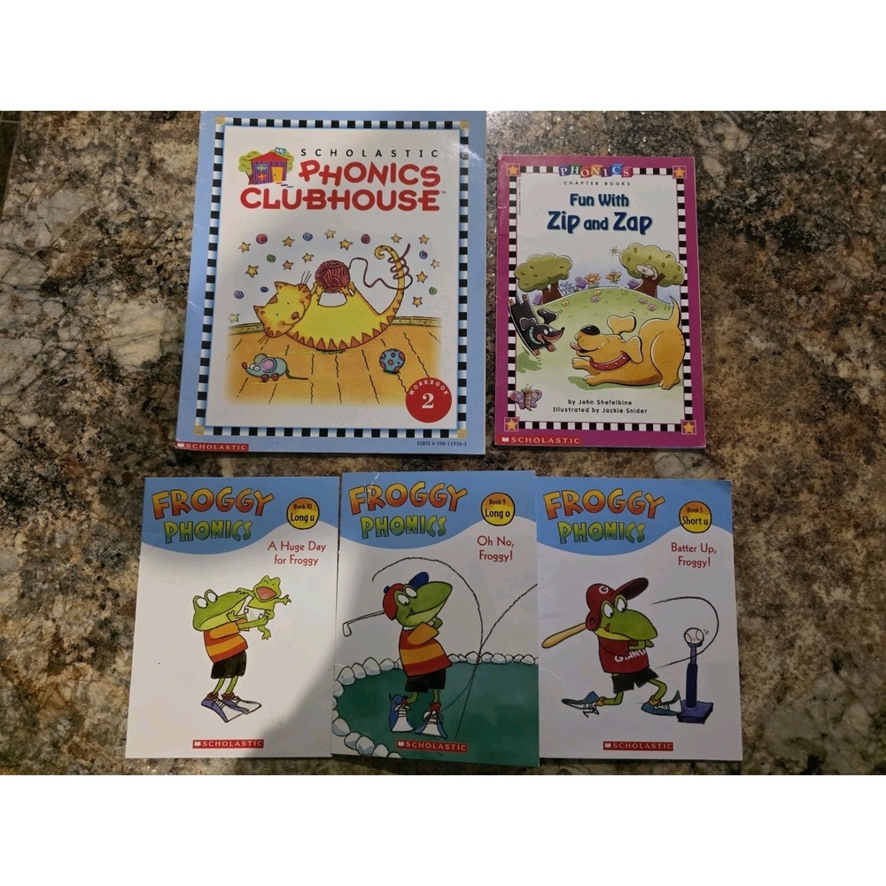 Lot Of 5!Scholastic Frogy Phonics. Chapter Books Phonics Club House. Workbook2.